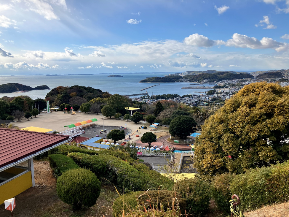 ゆうひが丘の展望広場。名前通りの展望だ