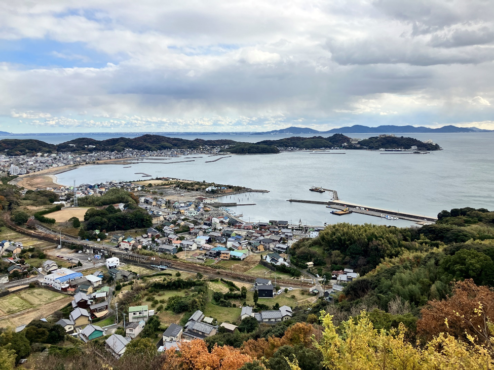 三河湾を見渡すことができる