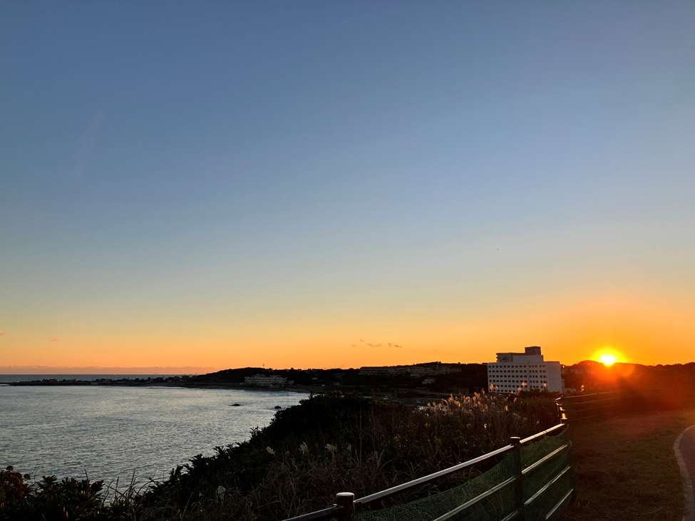 11月30日、愛知一斉移動日初日の日没。お空（交信）はかなり盛り上がったそうだ。