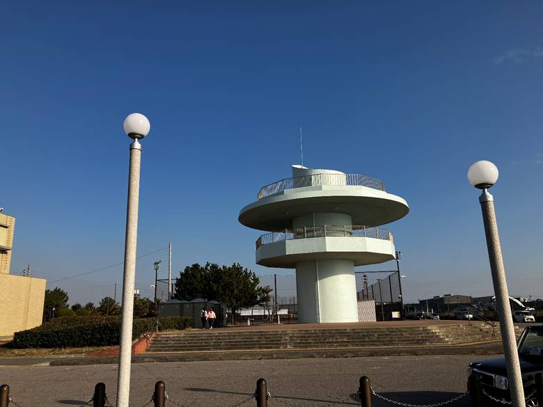 碧南緑地の展望台。天気も良くなり、すばらしい風景を楽しめた