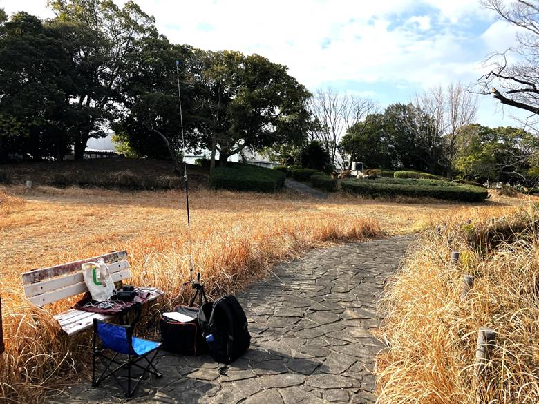 徒歩移動の経験はあまりないが、50mほどなので、何とかなりました。